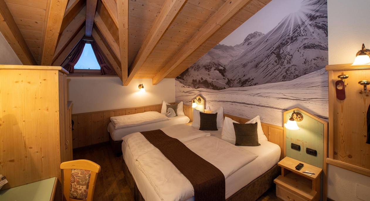 Dreibettzimmer